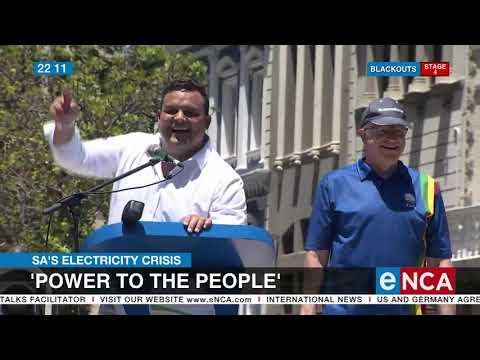 Alan Winde leads 'power to the people' march in the Western Cape