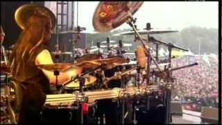 Korn ft. Joey Jordison - Evolution [HQ] (Live at Pinkpop 2007)