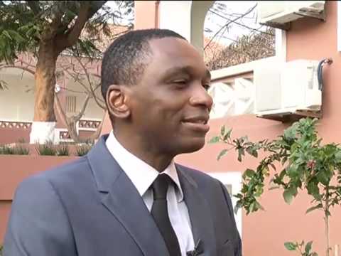 Zeno e Tchizé falam do dia-a-dia de José Eduardo dos Santos | Primeiro Jornal | TV Zimbo |