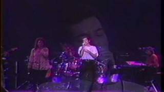 Gino Vannelli in Montreal - It Hurts to Be in Love