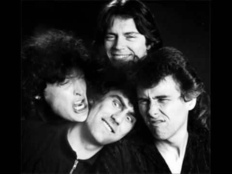 Golden Earring - Quiet Eues(lyrics incl.)