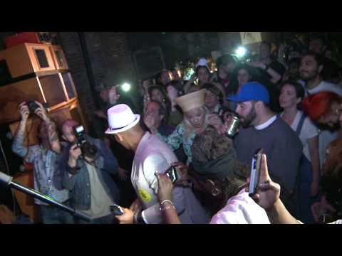 Red Fox and Naturalee - Jamaica Nice