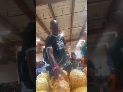 download lagu mp3 mp4 Chicago Style Kettle Corn, download lagu Chicago Style Kettle Corn gratis, unduh video klip Chicago Style Kettle Corn