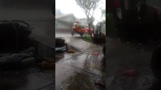 Download lagu Basah #hujan #vespa mp3 Download lagu Basah #hujan #vespa mp3