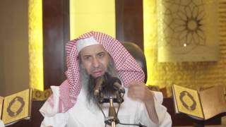 حكم تسجية قبر المرأة والرجل image