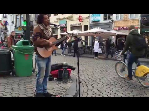 Louis Armstrong, What a Wonderful World by Vincent van Hessen - busking in the streets of Brussels
