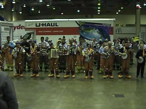2009 shows USB Warm Up Routine 1st show