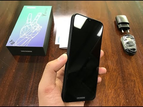 DOOGEE Y8 (2019) Official Unboxing Video