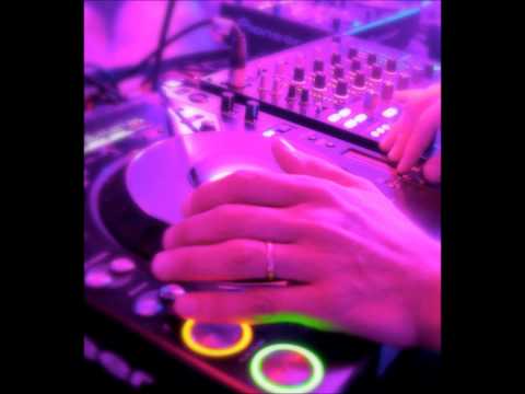 Billy The Klit ft. Minnie - Don't be shy