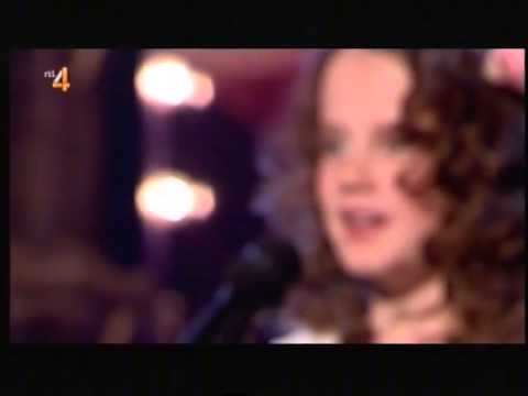 Amira Willighagen sings live Nella Fantasia -  may 11, 2014