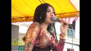 Download lagu Deviana Safara - Morena mp3 Download lagu Deviana Safara - Morena mp3