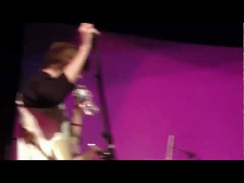 The Kerouacs - no stone no doubt (live)