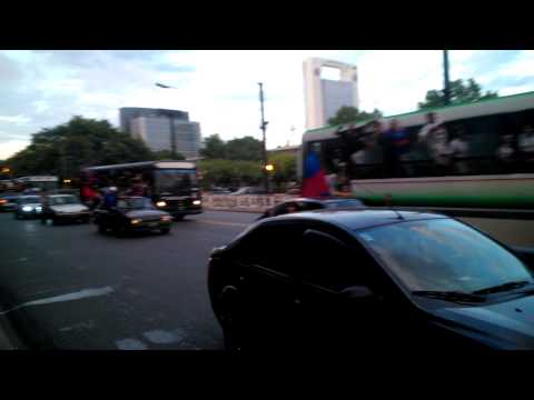 "Tigre en caravana rumbo a la Boca (Primera final Copa Sudamericana)" Barra: La Barra Del Matador • Club: Tigre