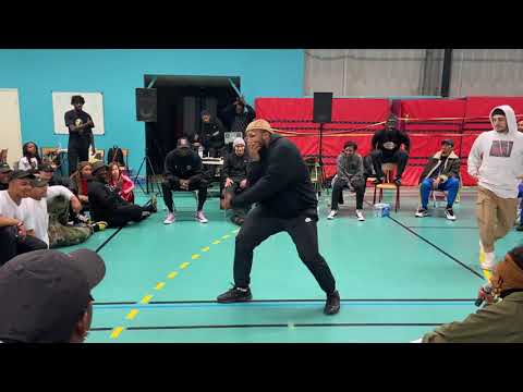 Jojo vs Tonbee - DUEL PART 1 - WITCHER WAR WINTER EDITION AUTUMN EDITION