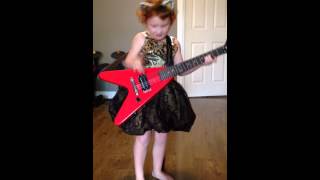 Aryn &#39;Spin Around&#39; Josie &amp; the Pussy Cats