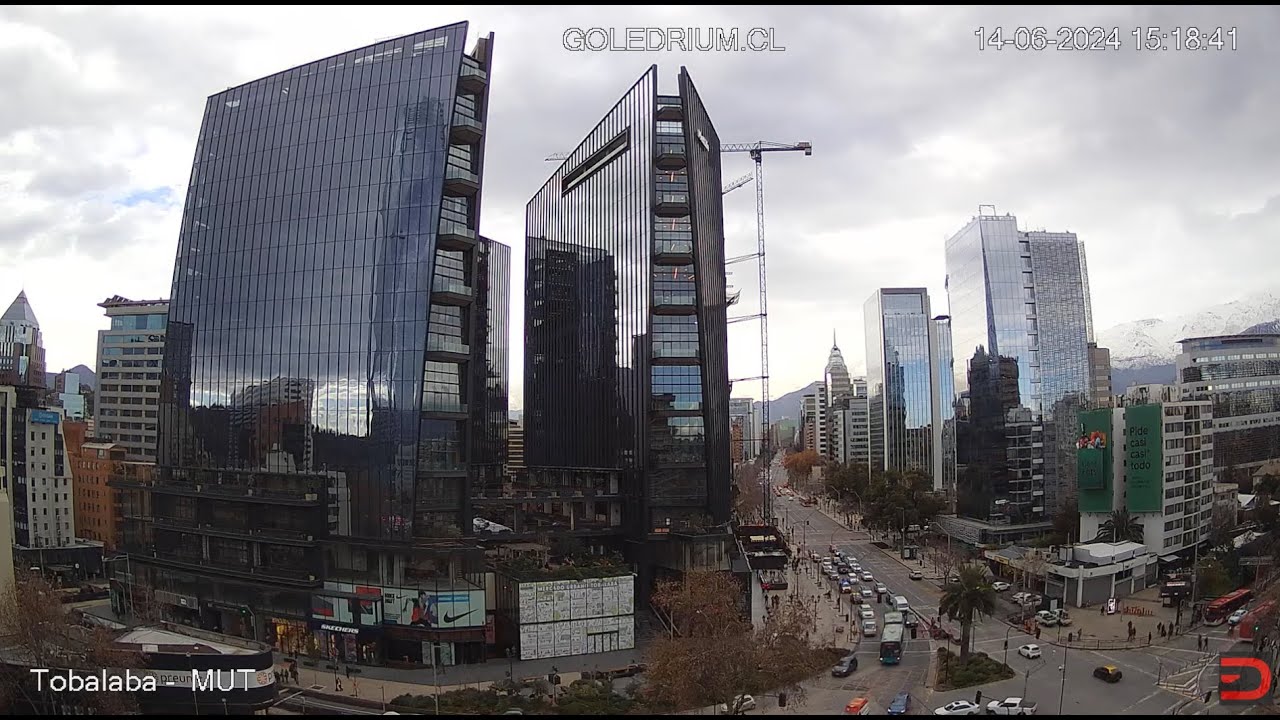 Live webcam view of Tobalaba Financial District Live
