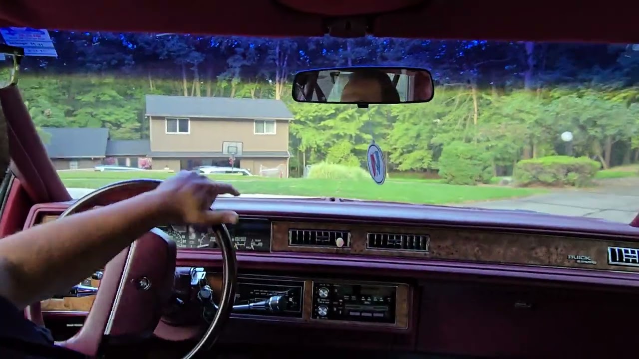 Cruise in my 1991 Buick LeSabre Limited