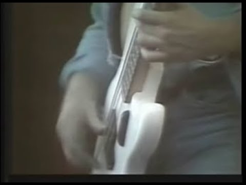 Amazing John Wetton Bass Solo (feat. Uriah Heep 1976)