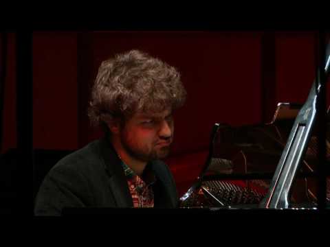 Serge Prokofiev : Sonate n° 5 en ut majeur op. 38 - Allegro tranquillo par Lukas Geniusas