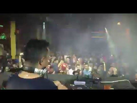 Renato March -  Banana Republica - 14 05