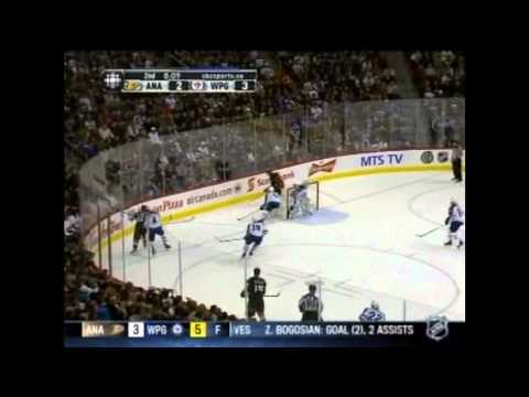 Jets - Ducks :: Teemu Selanne returns 12-17-11