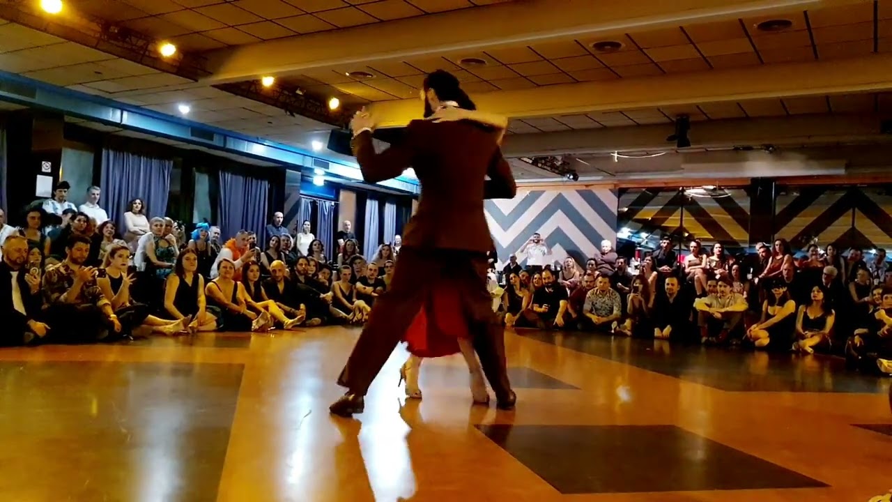 Gianpiero Galdi y Lorena Tarantino - En esta tarde gris