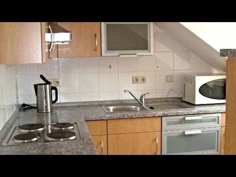 Attraktive helle 1-Zimmer-Dachgeschoß-Wohnung mit Balkon! Teilmöbeliert!