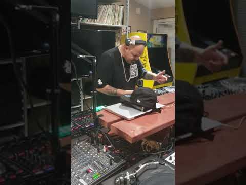 DJ Sneak Live on  Groove Sundays Live