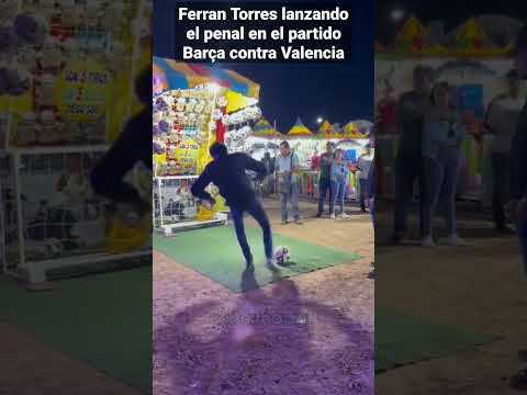 Ferran Torres lanzando el penal, el penalti en el partido Barça contra Valencia 🤣