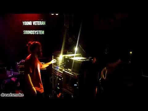 YOUNG VETERAN SOUNDSYSTEM ft mc kiwga (d) - O Jah & Dubwise (dixie peach) @ Tilburg 131018