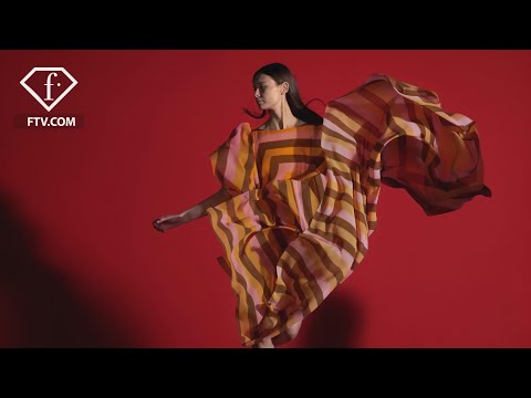 Restrained elegance by Akris, Paris Spring/Summer 2022 | FashionTV | FTV