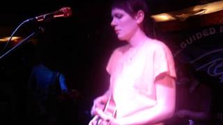 Allo Darlin&#39; - Heartbeat (Live @ Buffalo Bar, London, 11/05/13)