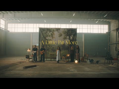 Mina Okabe - A Little Bit More (Live Session)