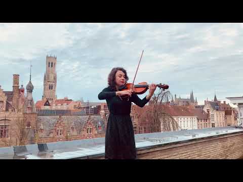Student Michalina KOWALA performs and records violin Christmas concert at Dijver site in Bruges (1)