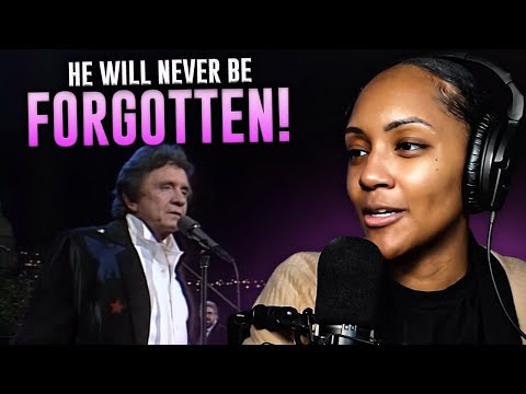 HE'S INCREDIBLE! | Johnny Cash |  "Sunday Mornin' Comin' Down" | REACTION
