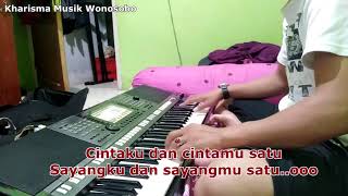 Download lagu Cintaku Satu Karaoke Tanpa Vocal mp3