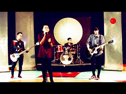 Laoneis band ayah live at matrix tv