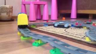 preview picture of video 'Lego duplo веселый паровозик'