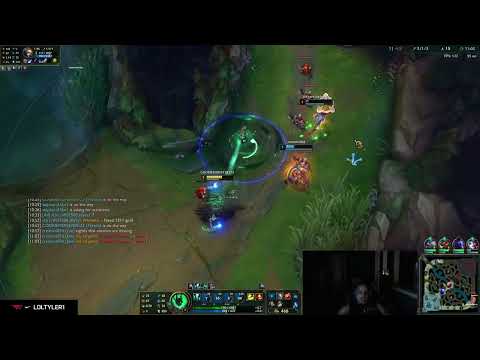 Tyler1 hits crazy hooks with Thresh!