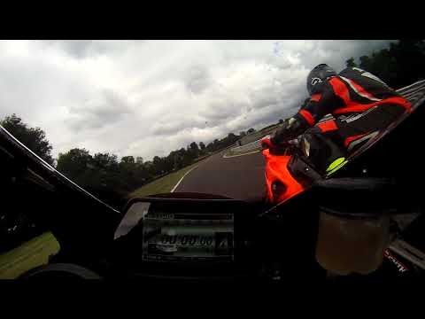 legs oulton park track day . 8.8.2018.   140.04 min lap