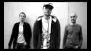 Uniform Motion: There is no way, there is no way.avi