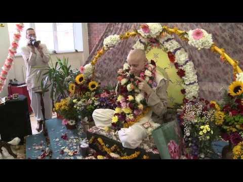 2011.10.22. Vyasa Puja part 5 Guru Puja HG Sankarshan Das Adhikari - Kaunas, Lithuania