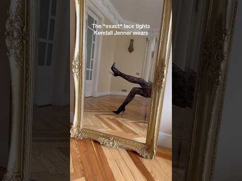 @CalzedoniaOfficial lace tights haul loading - stay tuned 😘 #louboutinsokate #lacetights