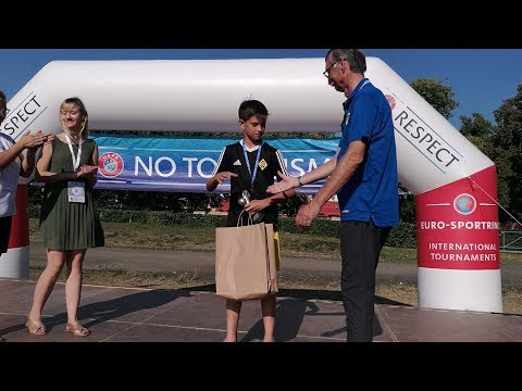 CZ-29 Międzynarodowy Turniej Wrocław Trophy-Beach Soccer-Dekoracja-Gutek Król Strzelców