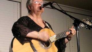 Christine Lavin: Good Thing She Can&#39;t Read My Mind : &quot;A Dude&#39;s Eye View&quot;