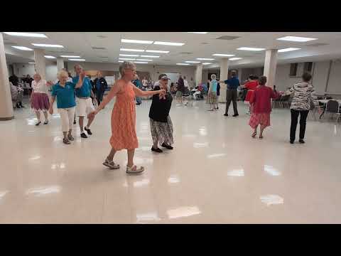 Round dancing with Natalie Sprosty cueing at the Missouri Promenaders in Overland, MO 8/15/25.