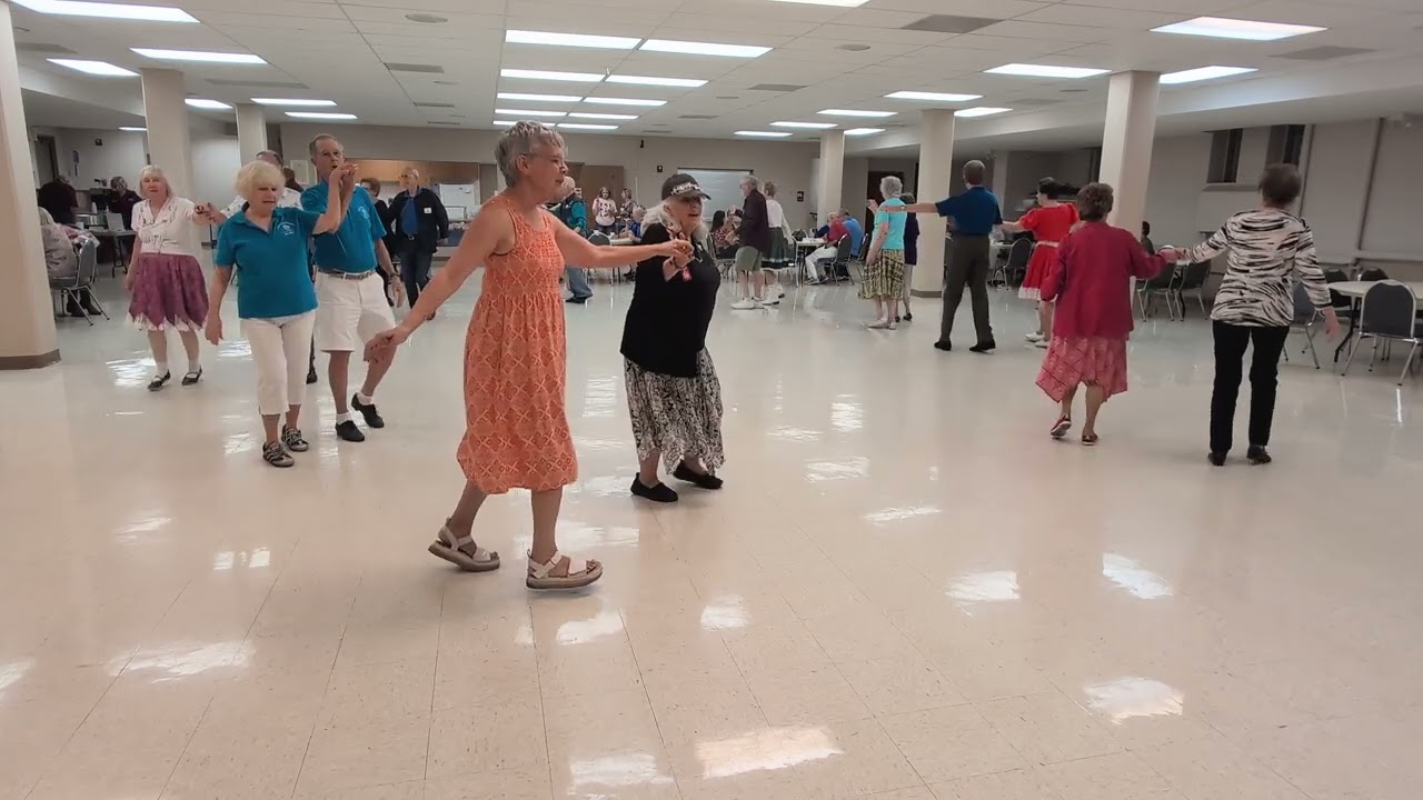 Round dancing with Natalie Sprosty cueing at Missouri Promenaders Square Dance Club in Overland, MO 8/15/25.