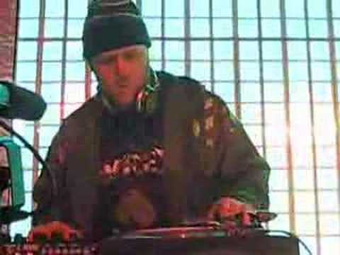DJ BIG WIZ performing w/ MinusBaby at The Blip Festival 2007