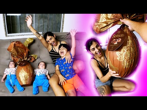 ELA SE EMOCIONOU EM GANHAR O MAIOR OVO DE PASCOA - chorou!