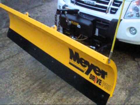 Meyer DrivePro Power-angling snow plough on Isuzu D-Max
